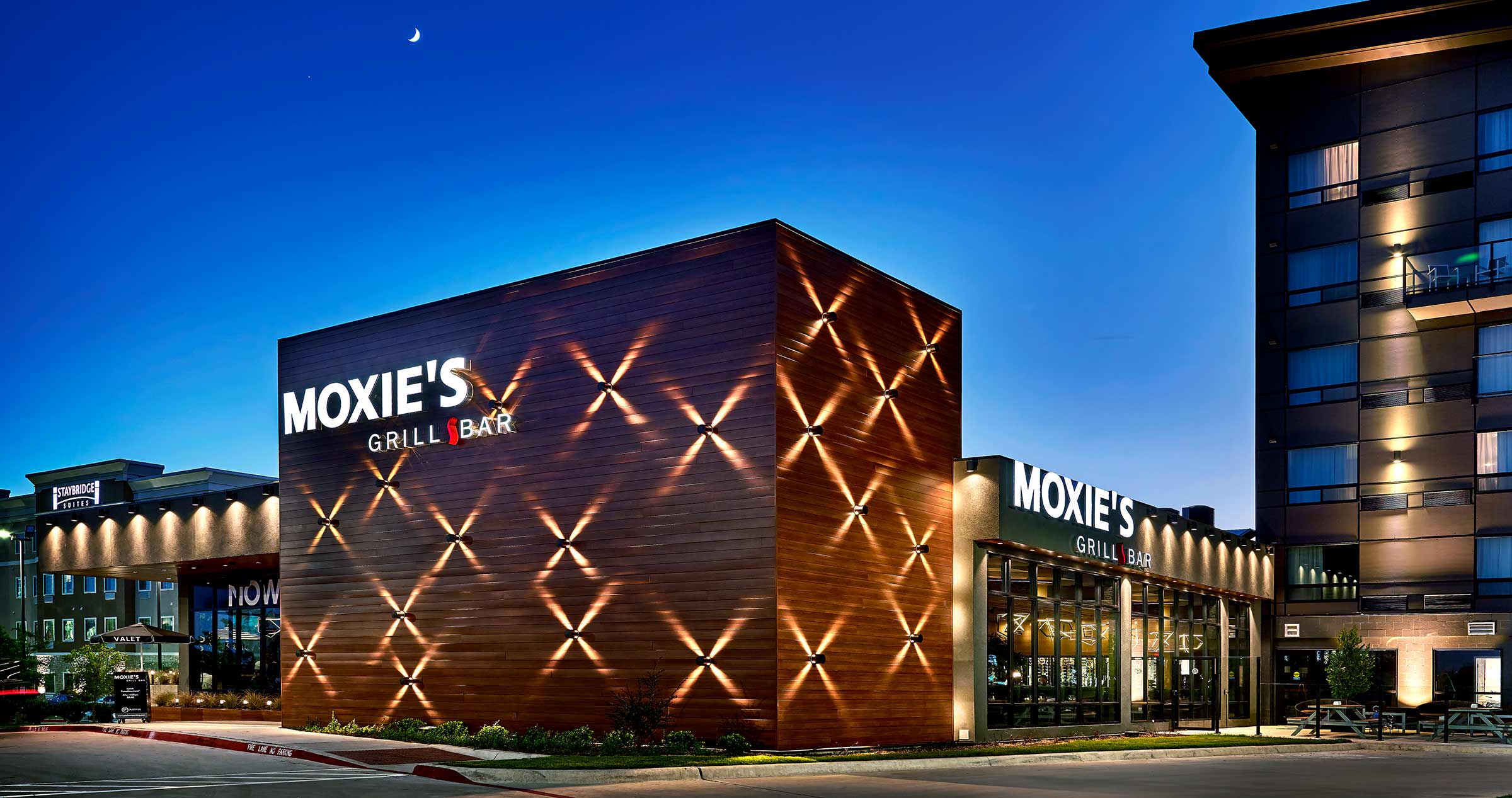 Moxies Grill  - Northland Properties